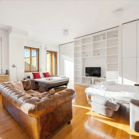 아파트 Duomo Dietro L'angolo *