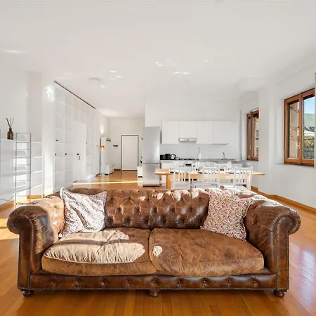 Duomo Dietro L'angolo 아파트